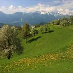 A House With The View Apartment